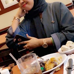 Meet your Posher, Hawa